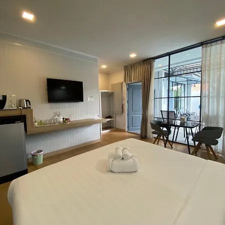 La Riva Boutique Hotel Kamphaeng Phet Extérieur photo