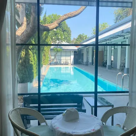 La Riva Boutique Hotel Kamphaeng Phet Extérieur photo