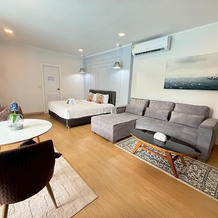 La Riva Boutique Hotel Kamphaeng Phet Exterior photo