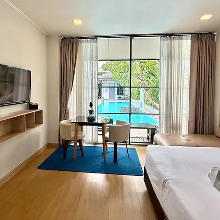 La Riva Boutique Hotel Kamphaeng Phet Exterior photo