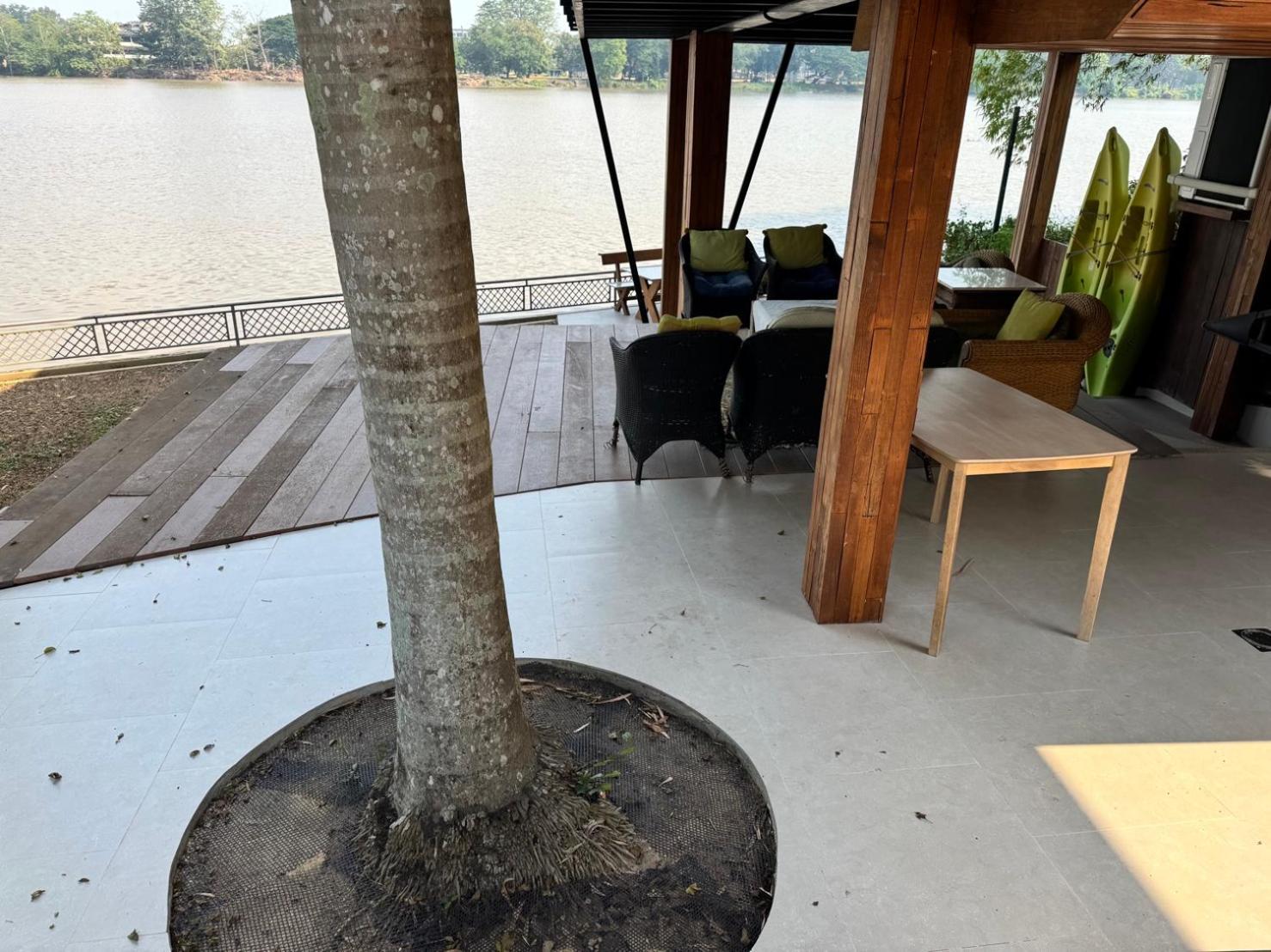 La Riva Boutique Kamphaeng Phet