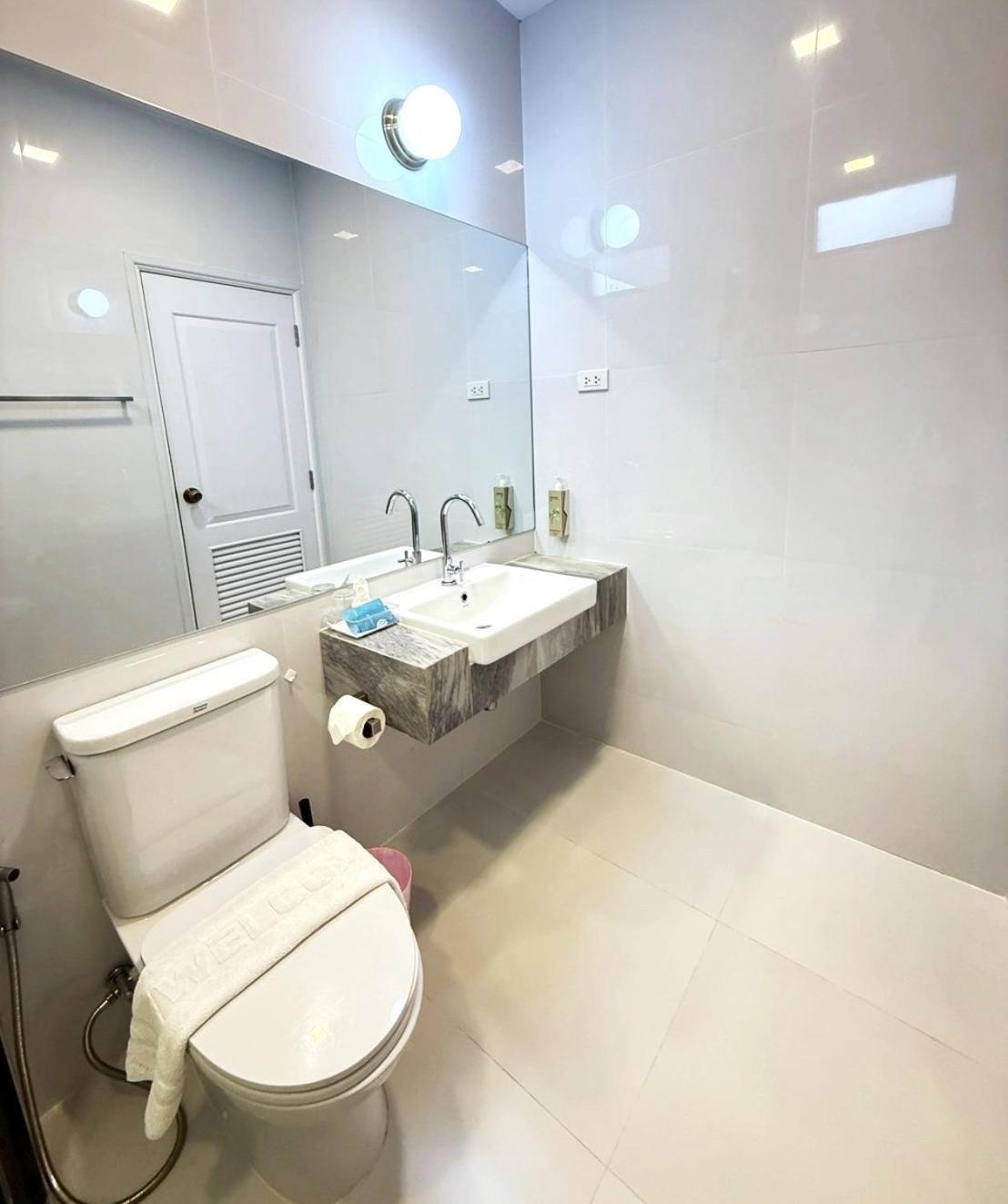 La Riva Boutique Tempat peranginan
